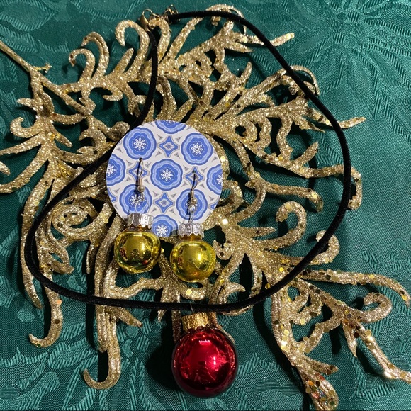 🎄 New Christmas Bulb Earrings & Necklace Set - Picture 6 of 7